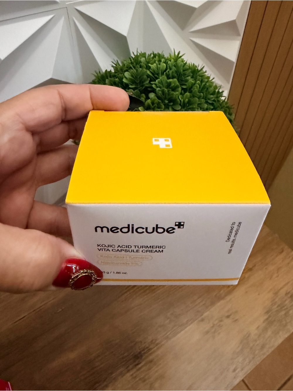 Medicube Kojic Acid Turmeric Vita Capsule Cream - Picture 3 of 3